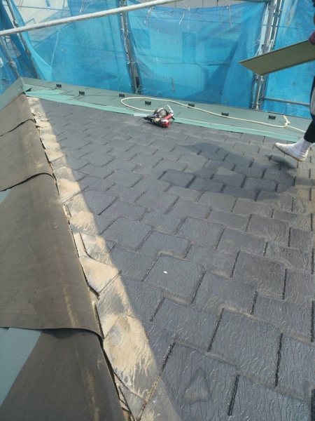 板スレート屋根からの屋根工事、カバー葺き